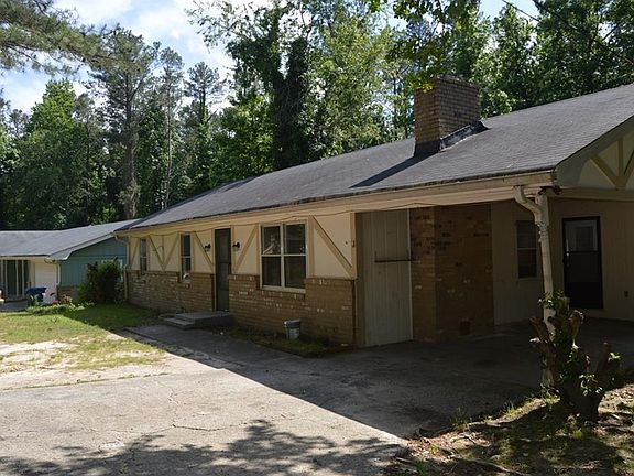 3rd image of 927 Live Oak Ct