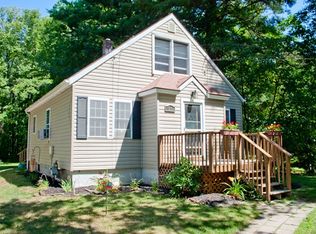 21 New Shaker Rd, Albany, NY 12205