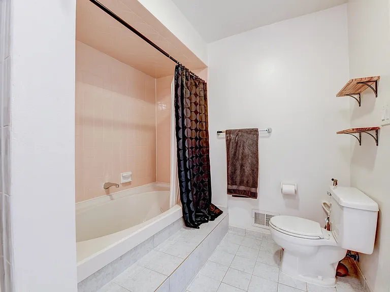 572 Sanderling Ct — Photo 25