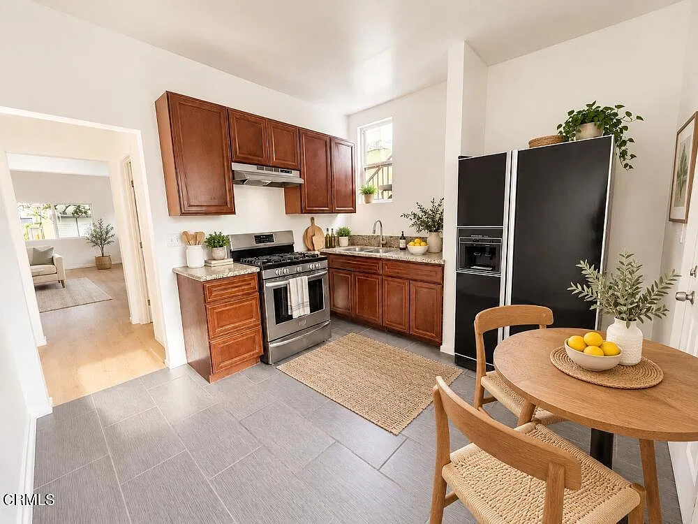 1 bed, 1.0 bath, 850 sqft, $2,100 — Photo 3