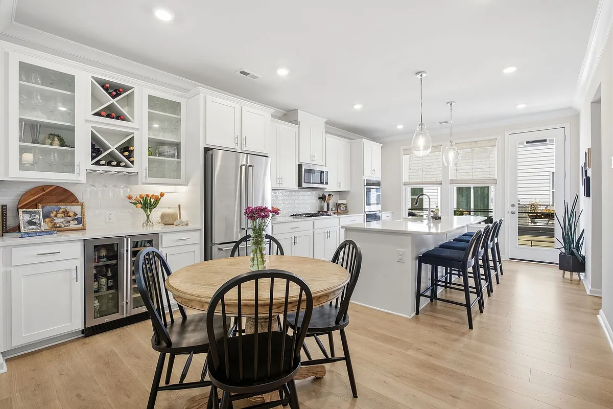 Kitchen & Dining - 3008 Oak Landing Dr