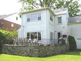 3rd image of 17 Old Colony Dr
