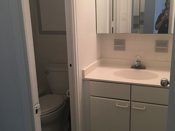 5th image of 300 E 40th St APT 16W