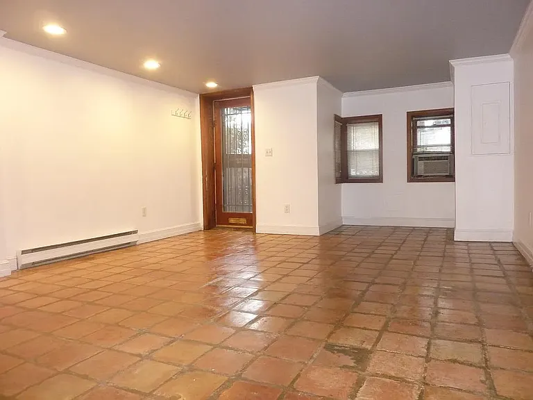 913 F St NE #BASEMENT — Photo 8
