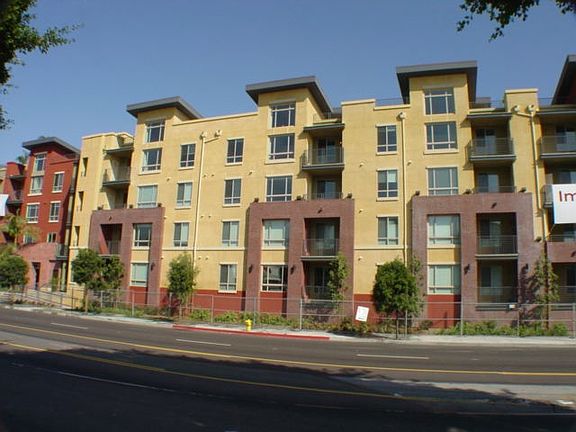 2nd image of 100 S Alameda St Unit 212