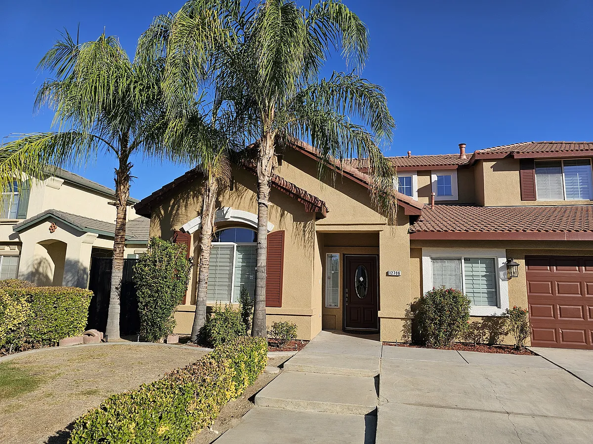 Building Photo - 12706 Crystal Cove Ave