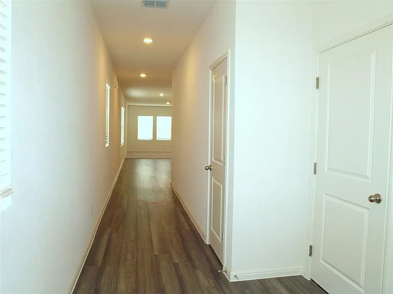 105 Mouflon Rd — Photo 9