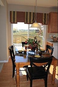 5th image of 2388 Woodside Dr
