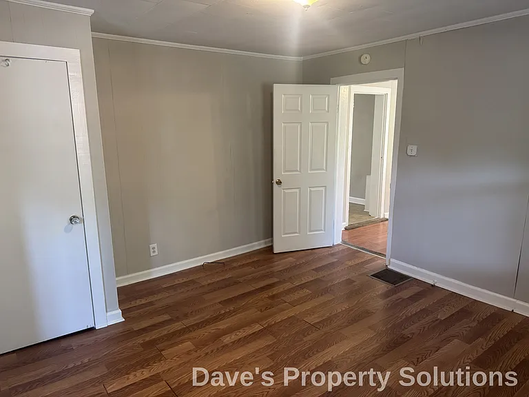 440 Buick St — Photo 10