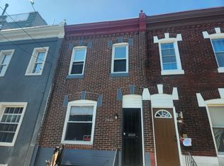 2646 Earp St, Philadelphia, PA 19146