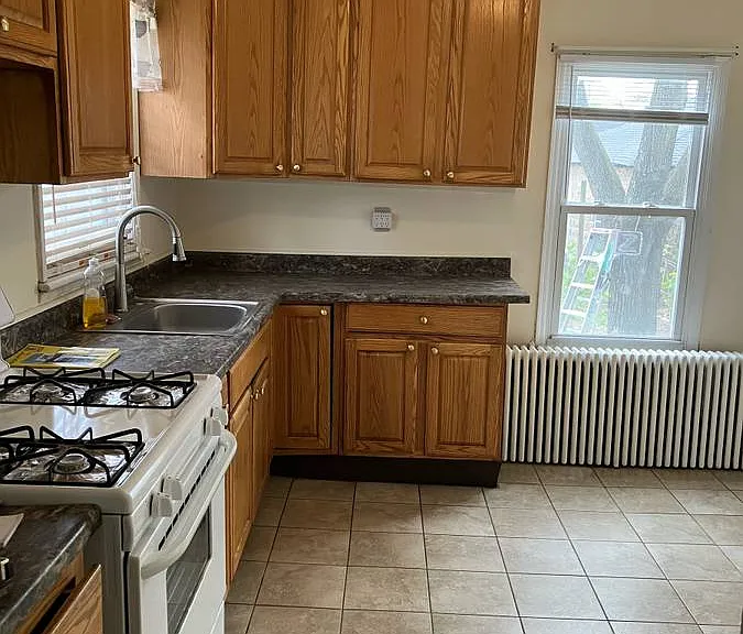 738 Port Monmouth Rd — Photo 2
