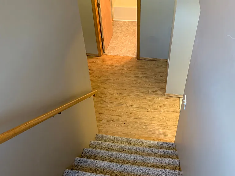 1295 Redpine Way — Photo 3