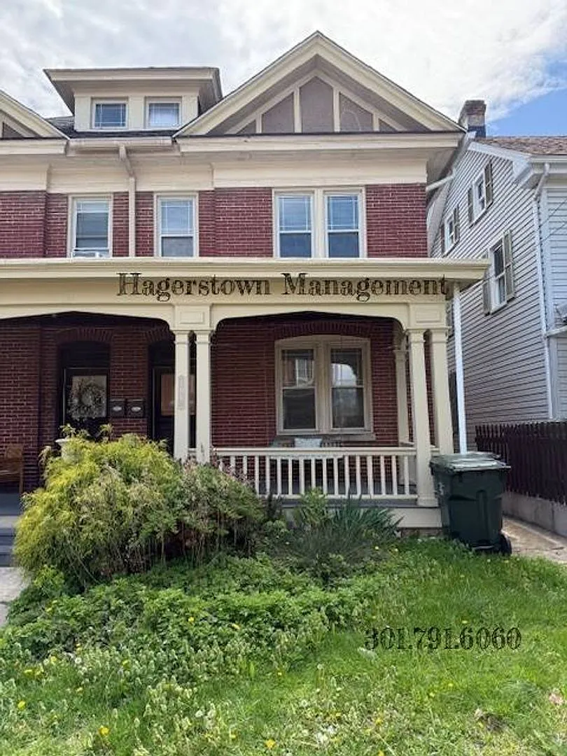 Beautiful 3 BR 1 BA Duplex — Photo 1