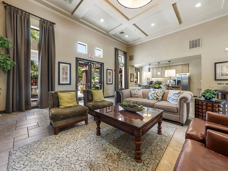 Stonebridge Ranch Apartments — Photo 10