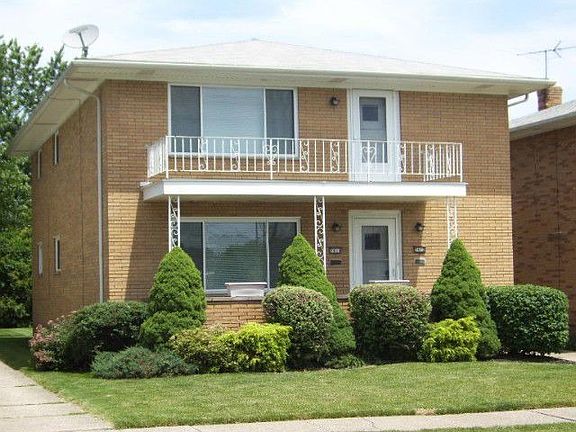 3rd image of 7412 Theota Ave