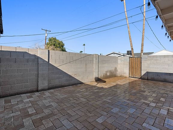 Back patio 1 exit from Bedroom 4 or side gate