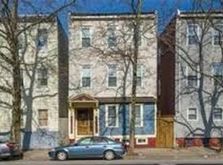 275 Chelsea St, Boston, MA 02128