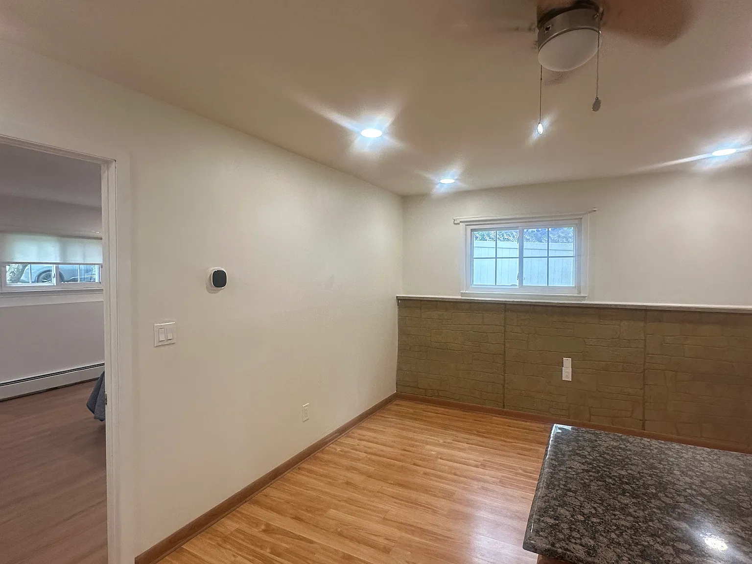 1 bed, 700 sqft, $2,000 — Photo 2