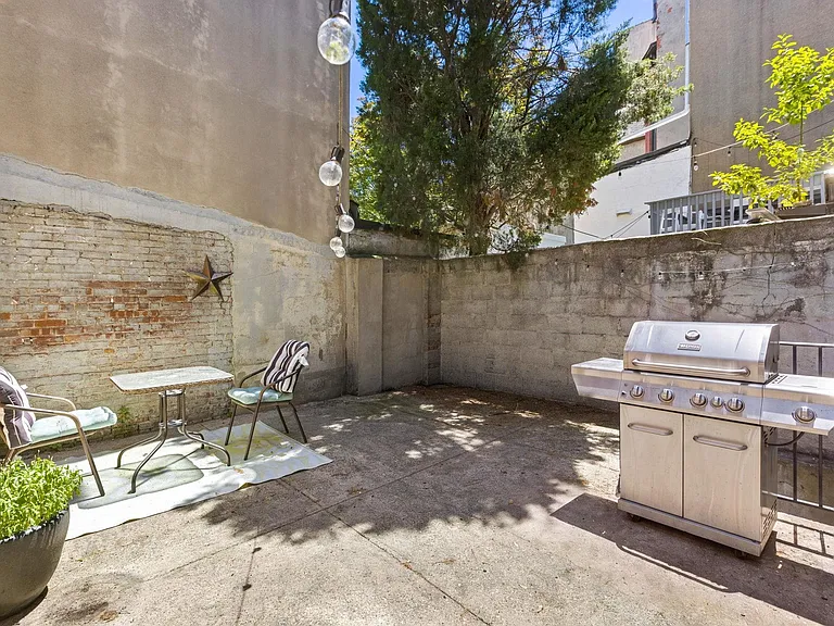 645 Garden St #1 — Photo 10