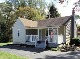 5901 Emmaus Rd, Emmaus, PA 18049