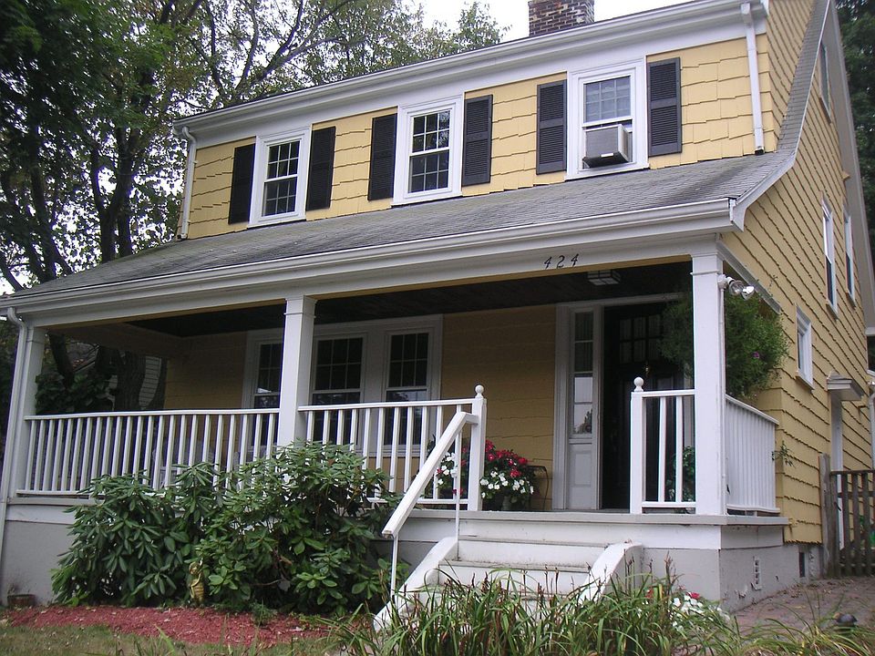 424 Homer St.
