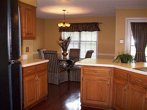 4th image of 506 Fair Oaks Cir