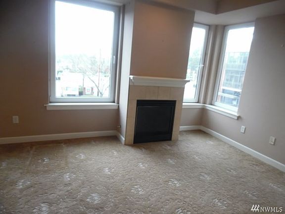 5th image of 10047 Main St APT 316