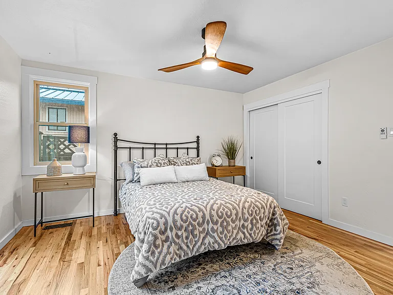 810 Glendale Ave — Photo 12