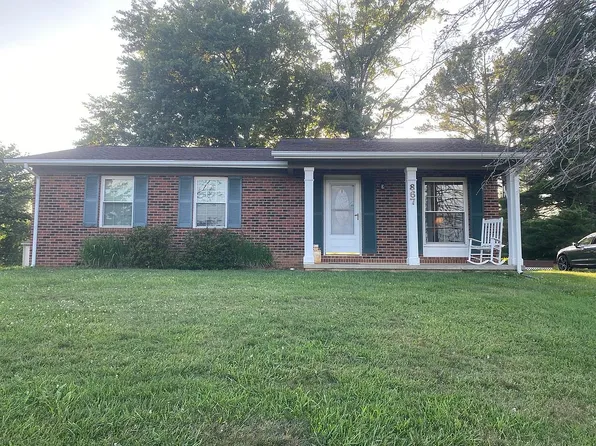 867 Switchback Rd, Christiansburg, VA 24073
