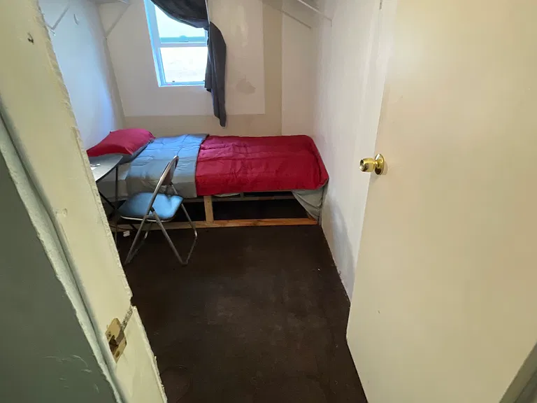 9100 D St #B — Photo 2