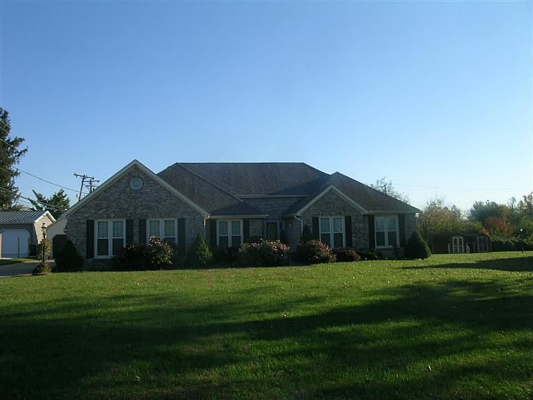 2nd image of 409 Northridge Dr