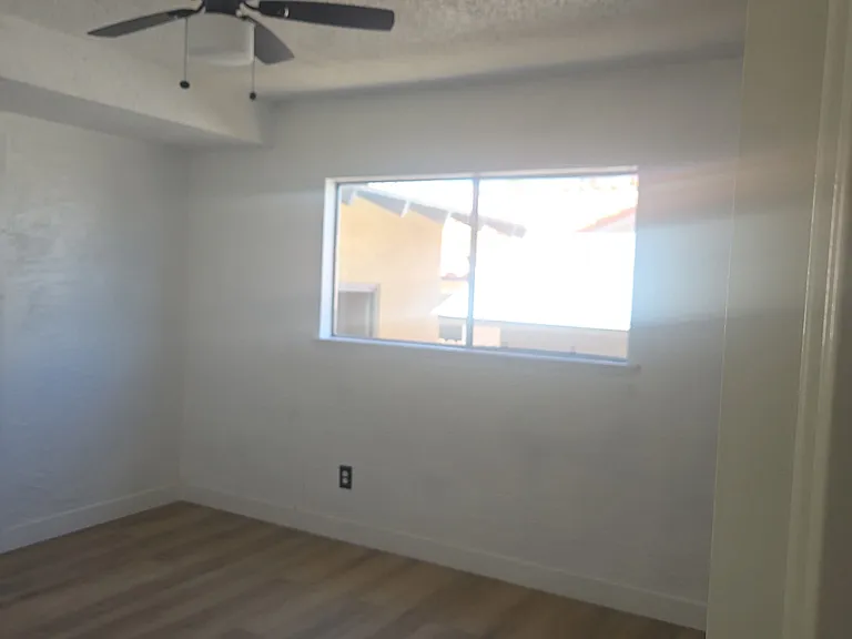 6253 Childs Ave — Photo 10
