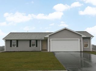 365 Cloud Mist Dr, Capron, IL 61012