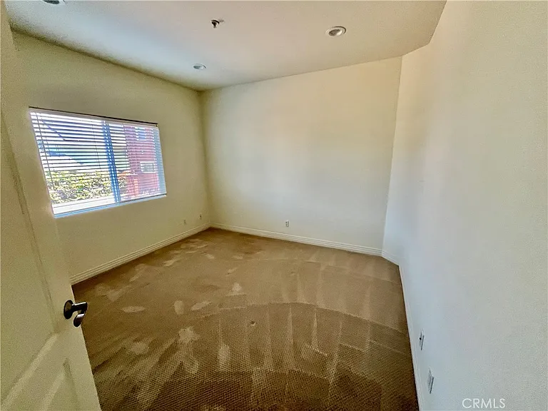 715 S Broadway #B — Photo 42