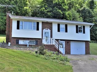 594 Pleasant Valley Rd, Washington, PA 15301