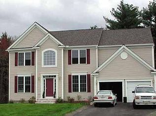 7 Honeysuckle Cir, Hopkinton, MA 01748