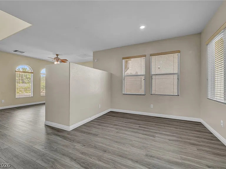 12052 Hathaway Pines Ln — Photo 16