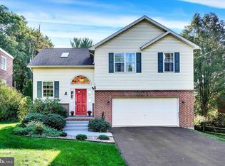 408 Hillcrest Rd, York, PA 17403