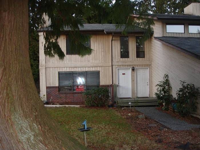 Beautiful 2 story duplex