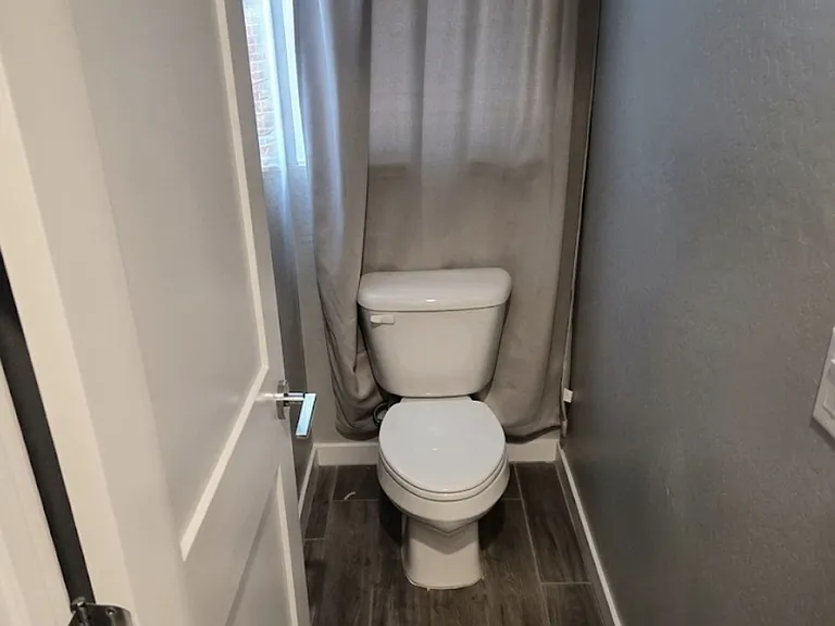 1376 E Avenida Isabela — Photo 13