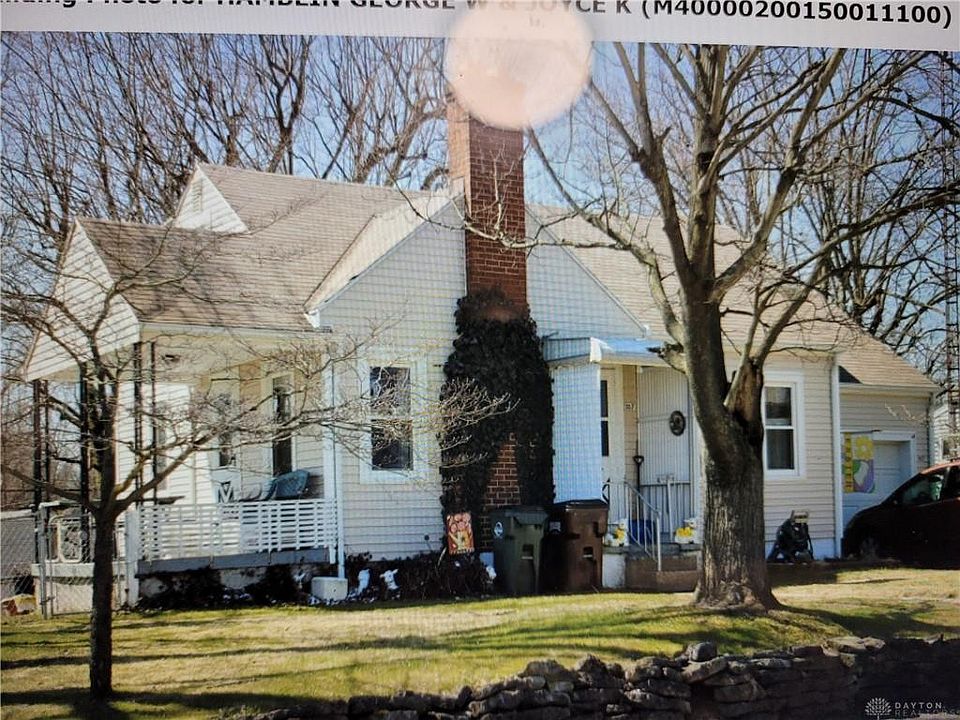 1st image of 107 Lake St