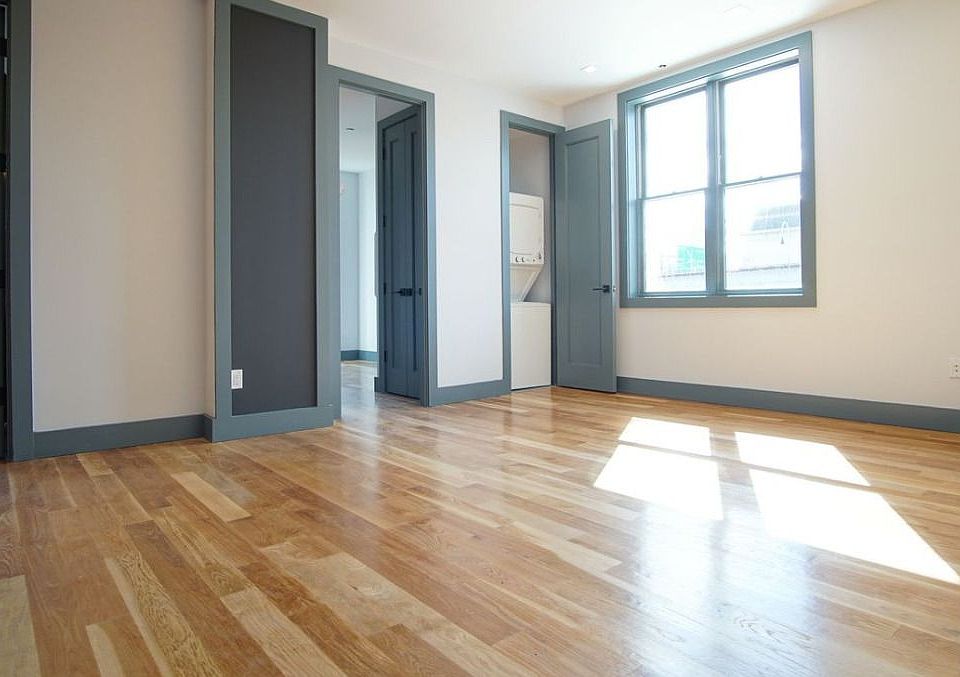 1st image of 378 Bedford Ave #3H