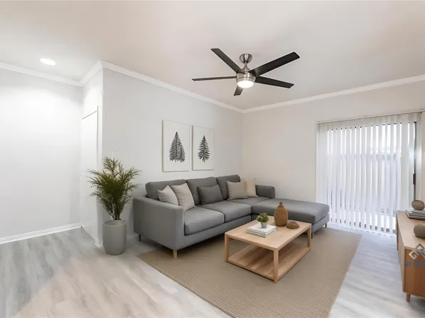 10047 Westpark Dr APT 49, Houston, TX 77042