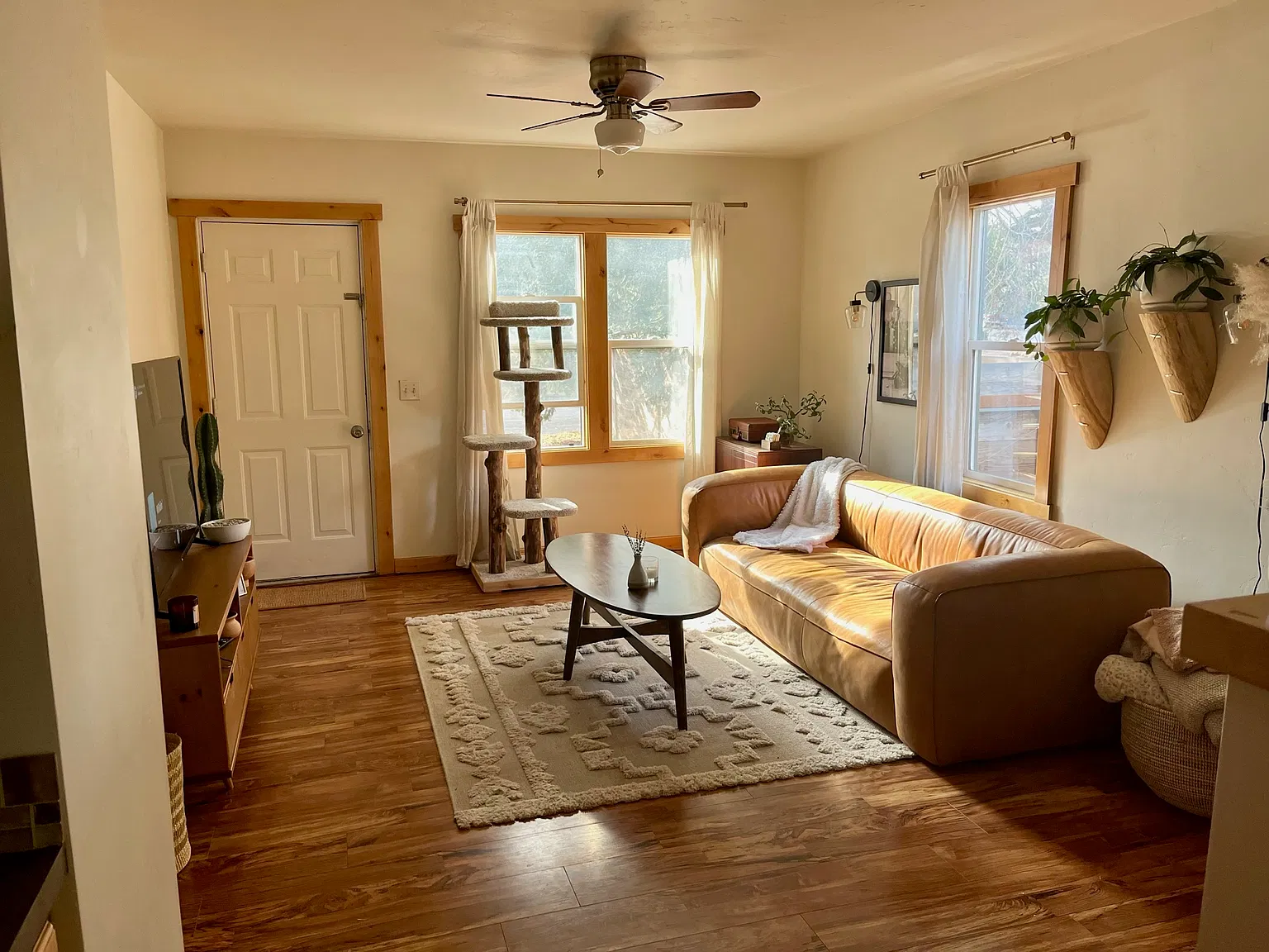 SE Lee Ln, Bend — Photo 2