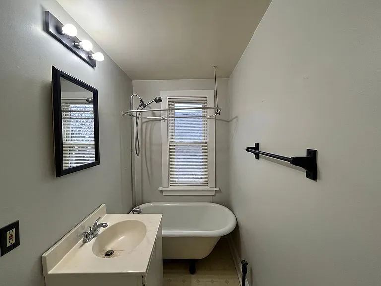 535 Asbury — Photo 33