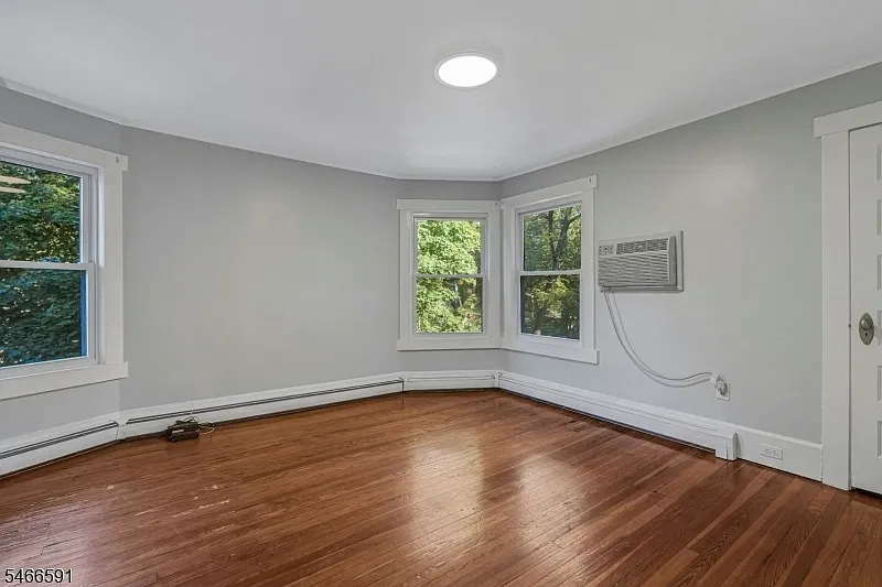 3 bed, 2.0 bath, $3,100 — Photo 4