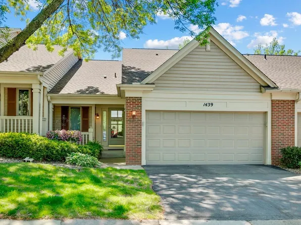 1439 Summit Shores Dr, Burnsville, MN 55306