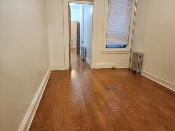 1717 Gates Avenue image 6 of 10