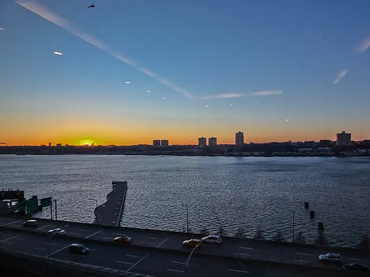 Sold by Sotheby's International Realty | media 38