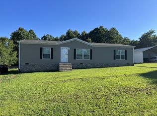 295 Pointe Ln, Lafayette, TN 37083